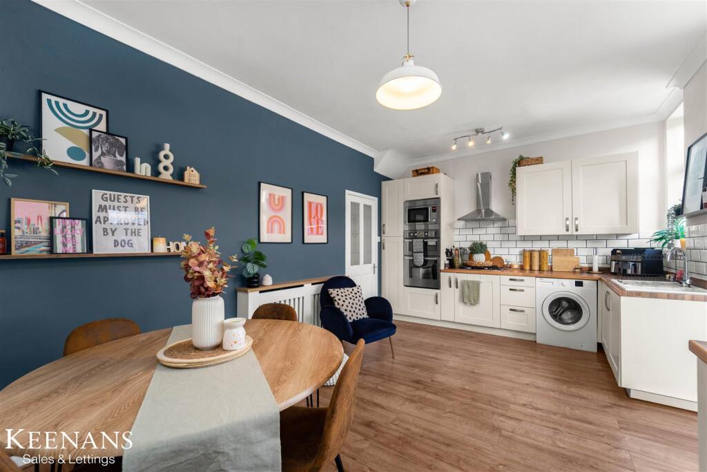 Roscow Avenue, Bolton