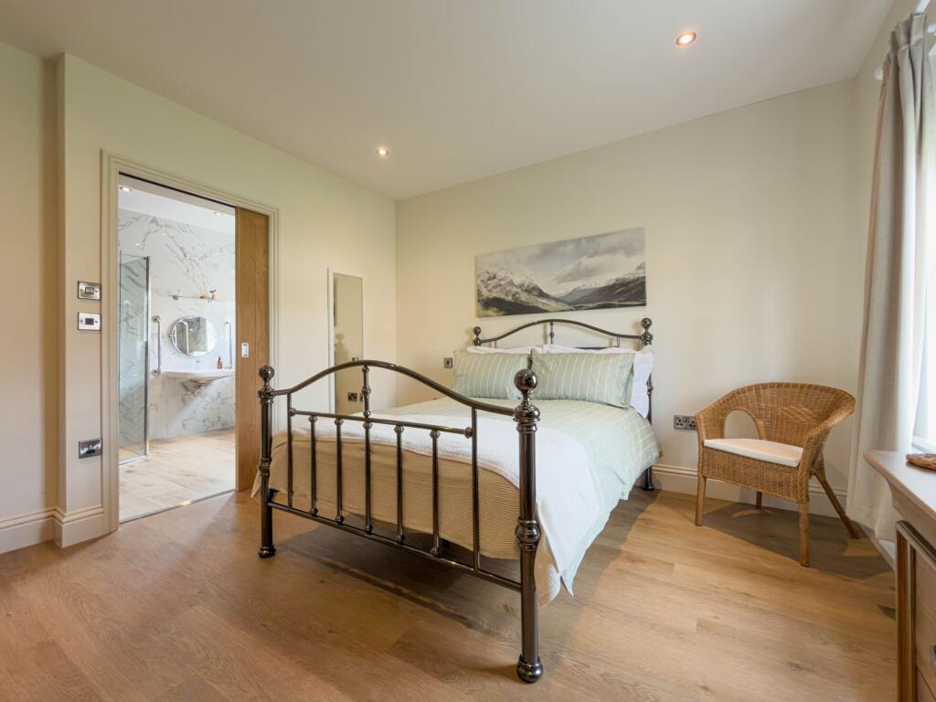 Bedroom Five (Ground Floor)