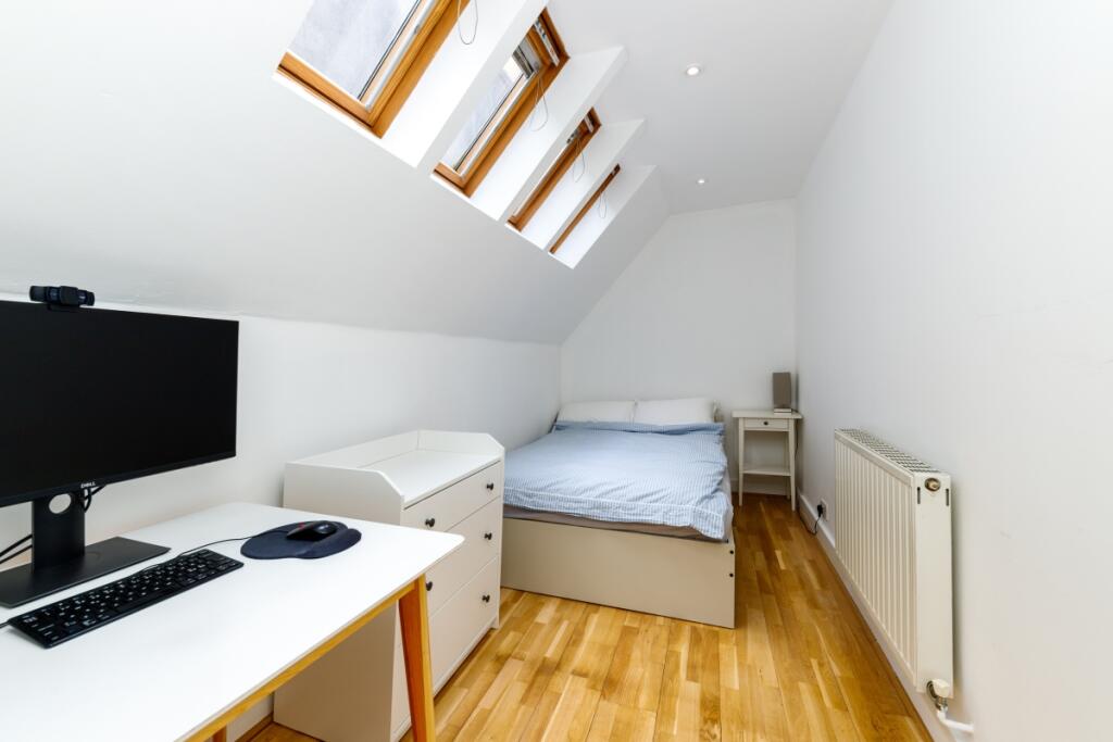 Grays Inn Road 69...