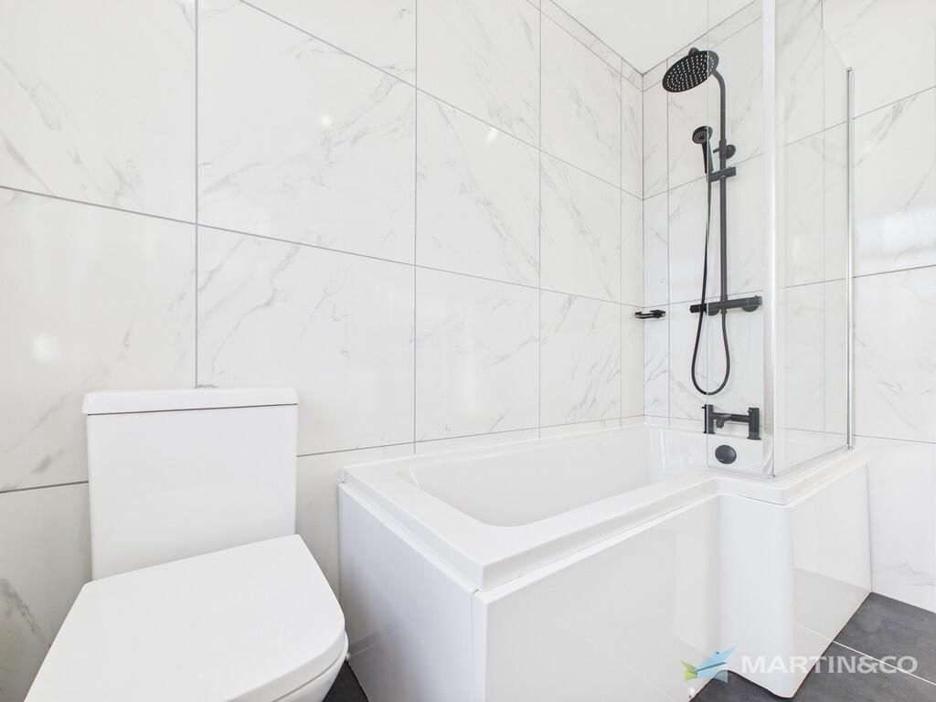 CAM02318G0-PR0569...