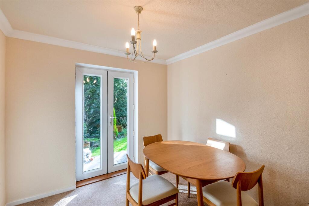DSC_7305-Edit_dinging table.jpg