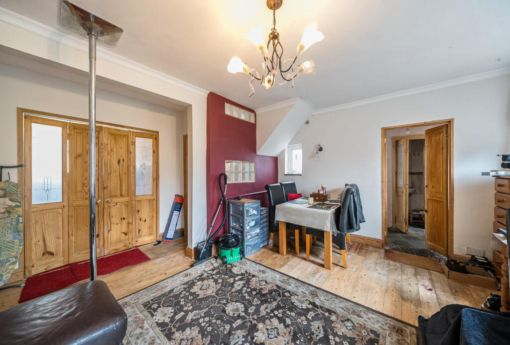 1381742-14-691db2...