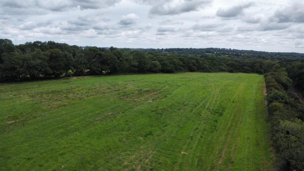 dji_fly_20250716_120744_464_1752664101052_photo_op