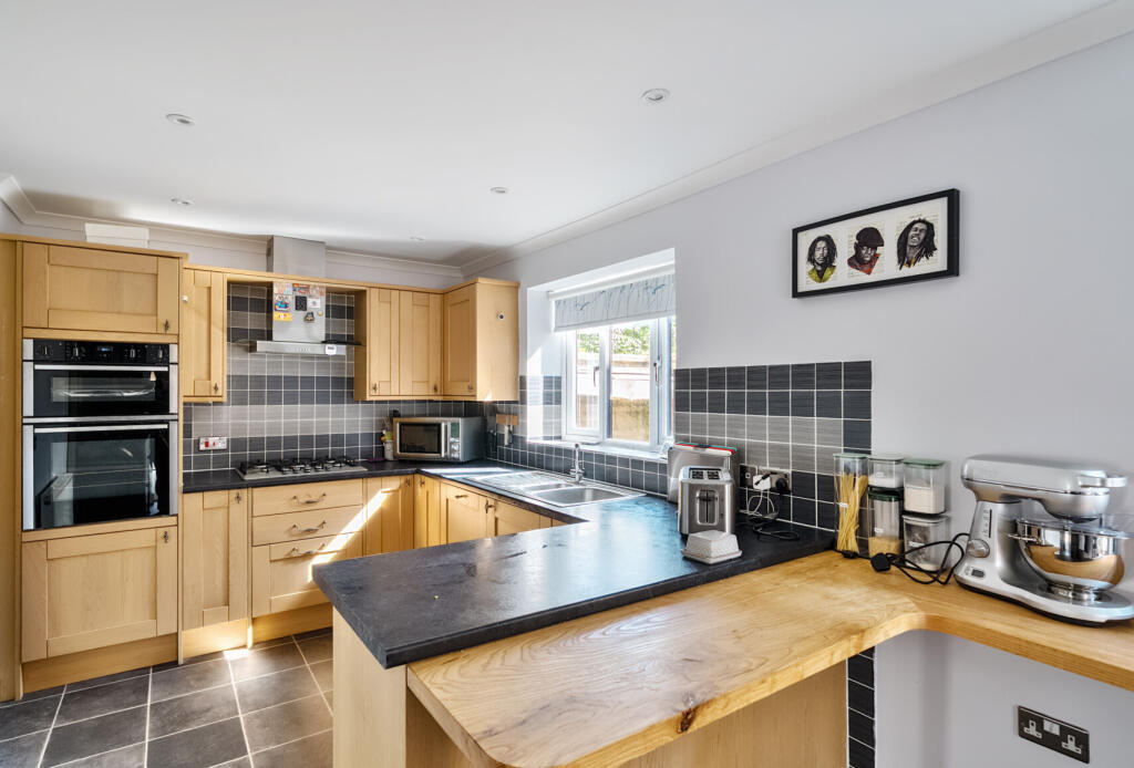 1312674-10-685acd...