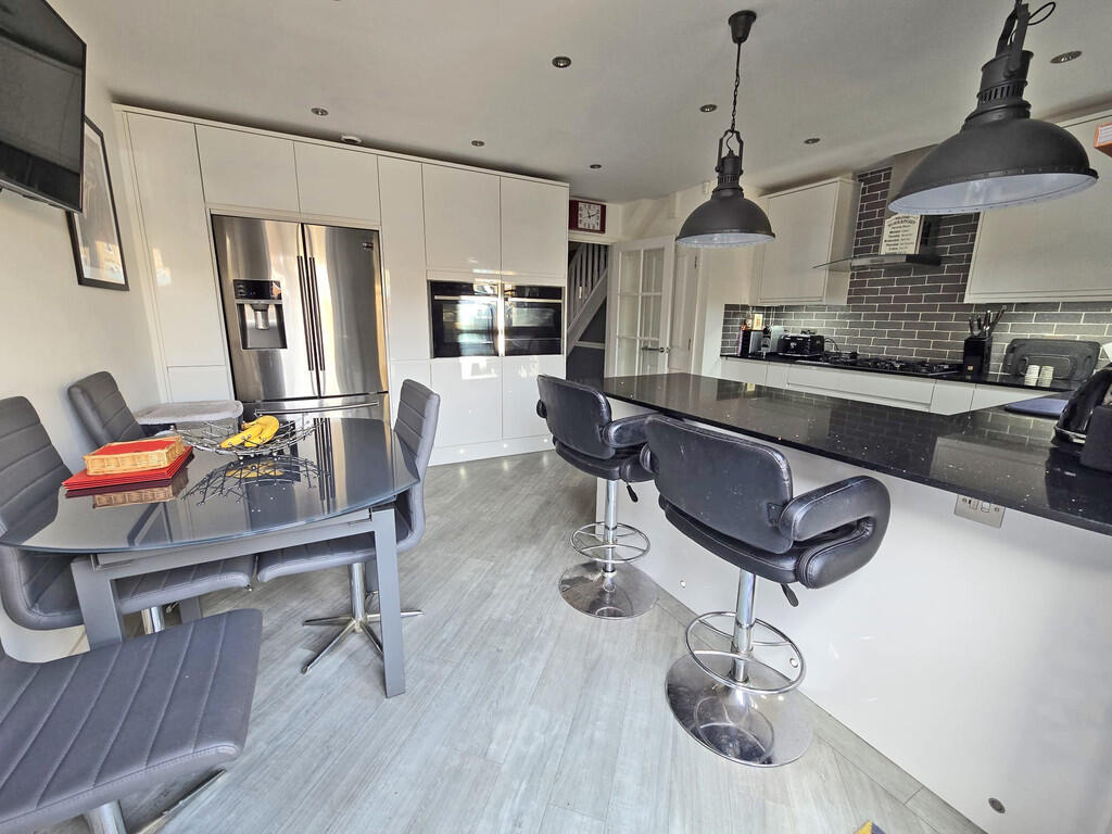 Kitchen - Diner (...