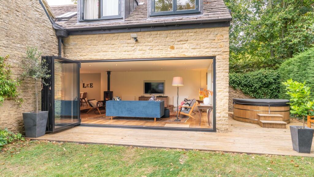 Barns Lee 1080-15.jpg