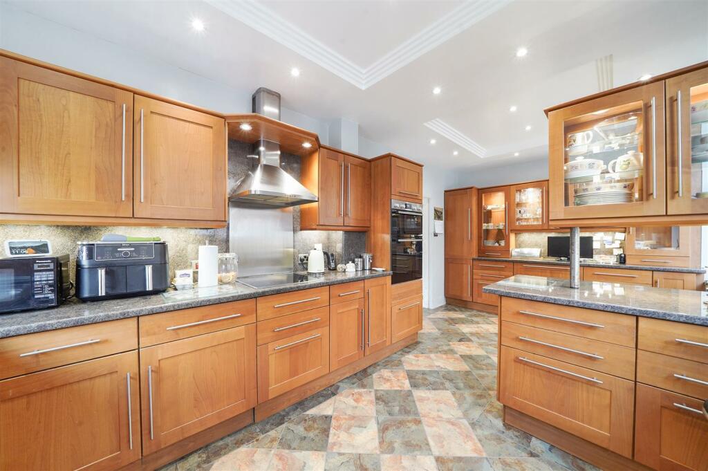 27 Carlyle Road - EOXaoZNBTqUHRkQcL5Yu.jpg