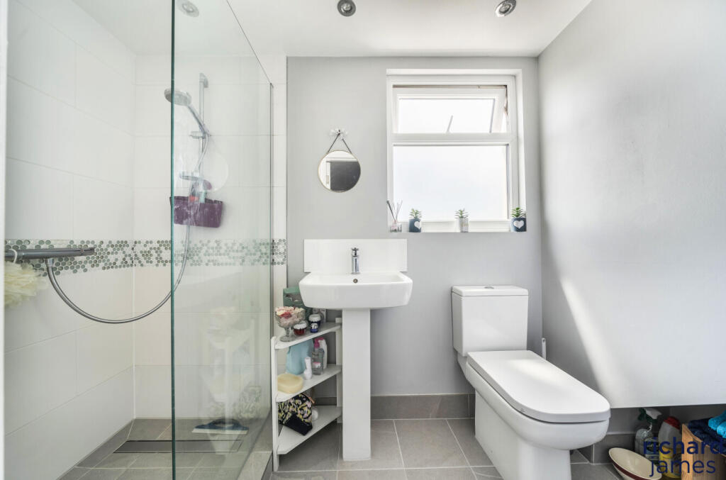 95716a7337e54de3a3a82f650235cf23