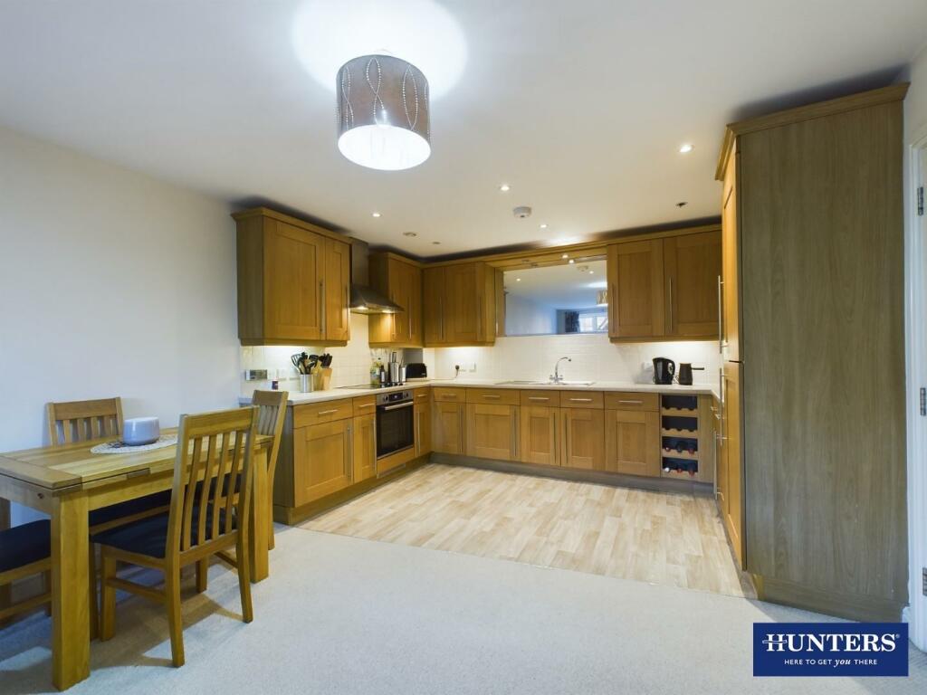 Dining &amp; Kitchen Area