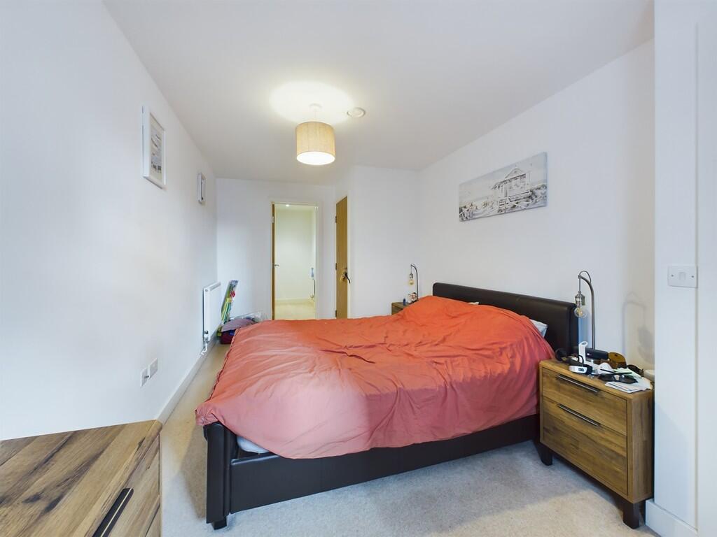 CAM03974G0-PR0041...