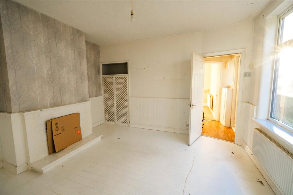 Sittin Room (2)