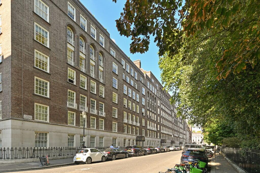 Lowndes Square, London, SW1X