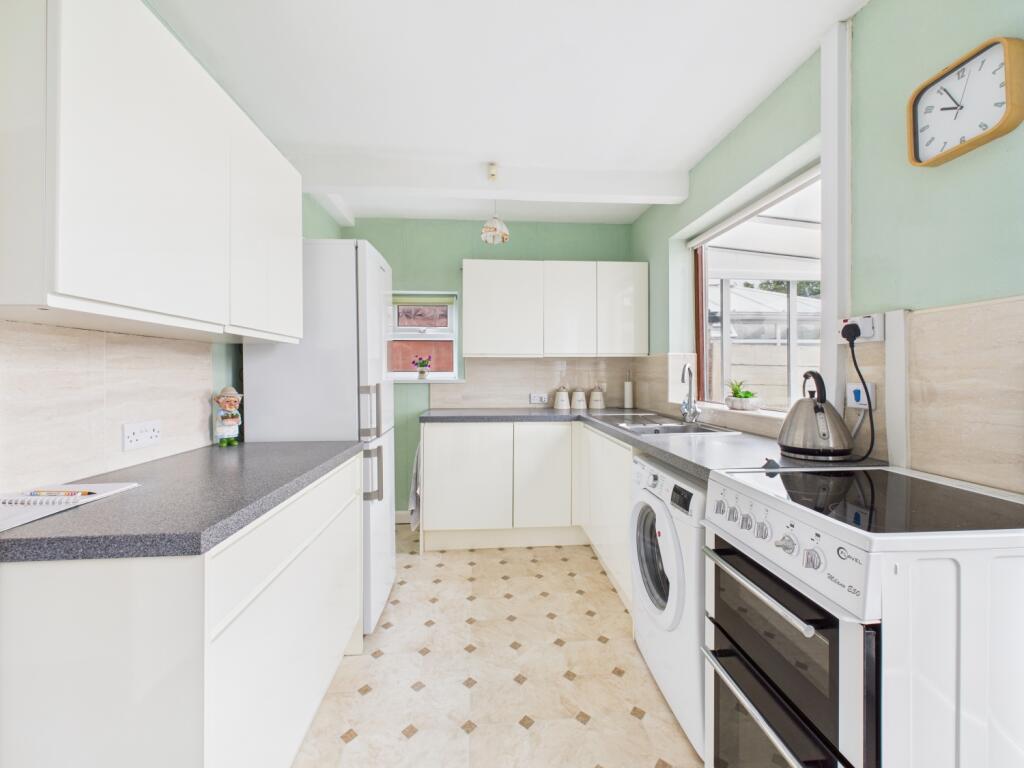 CAM03729G0-PR0065-STILL009