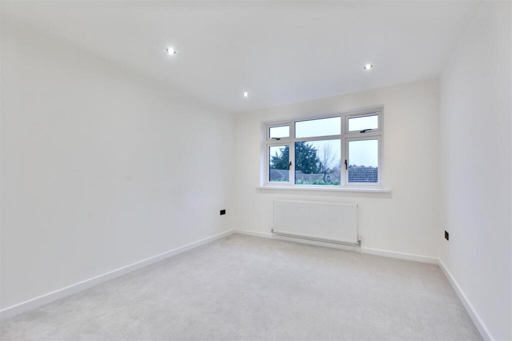 Bedroom One_1.jpeg