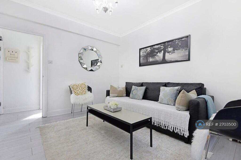 Living Room 1 Rear
