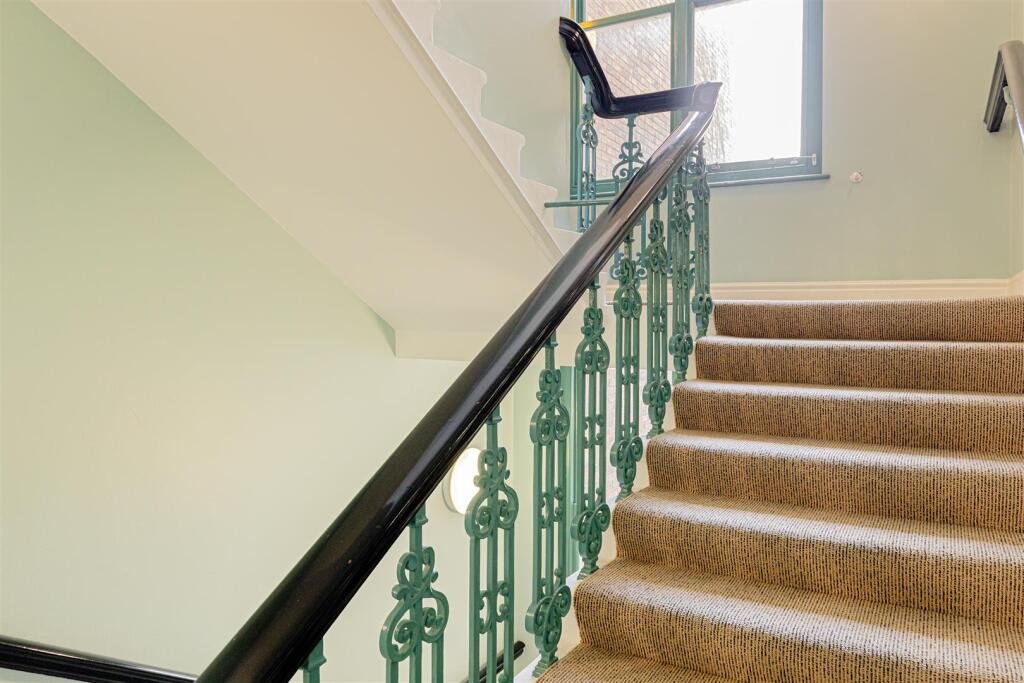 Finsbury Sq (23).jpg