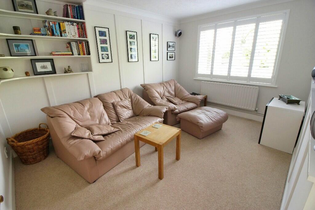 TV/Dining Room