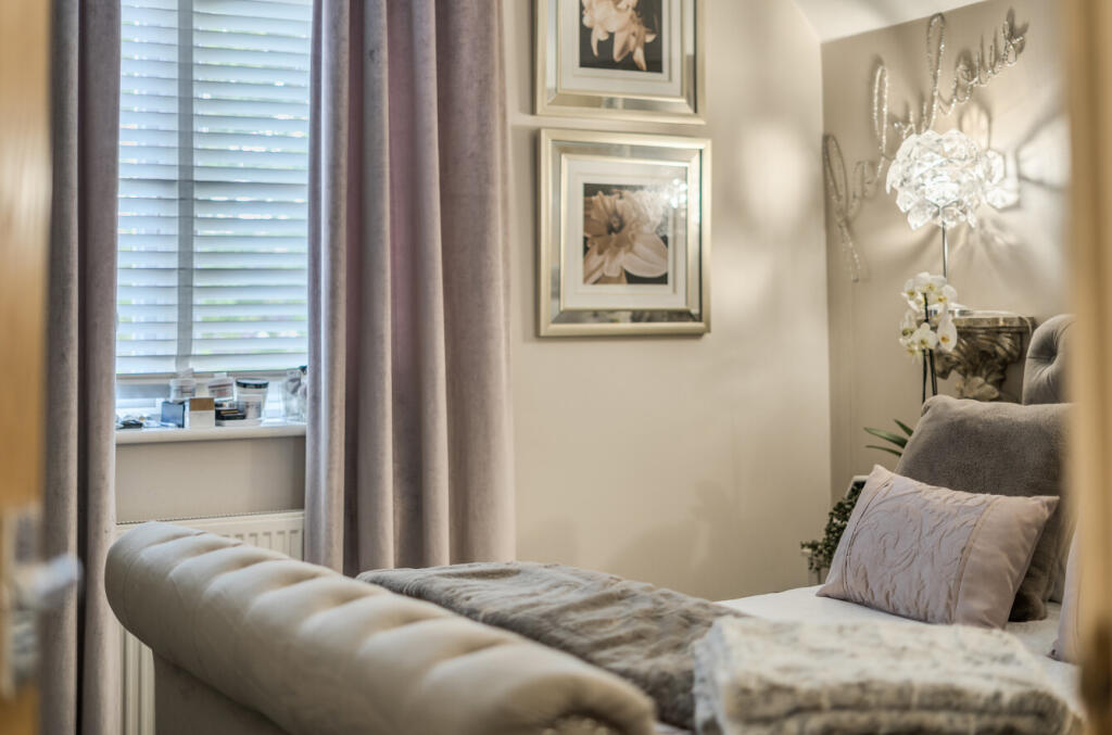 1353157-9-68c45f6...