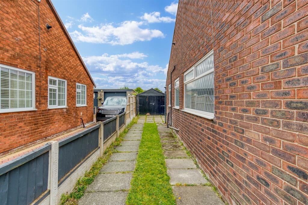 Driveway &amp; Garage