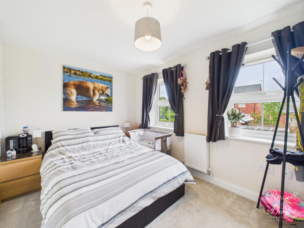 CAM02127G0-PR0292-STILL008