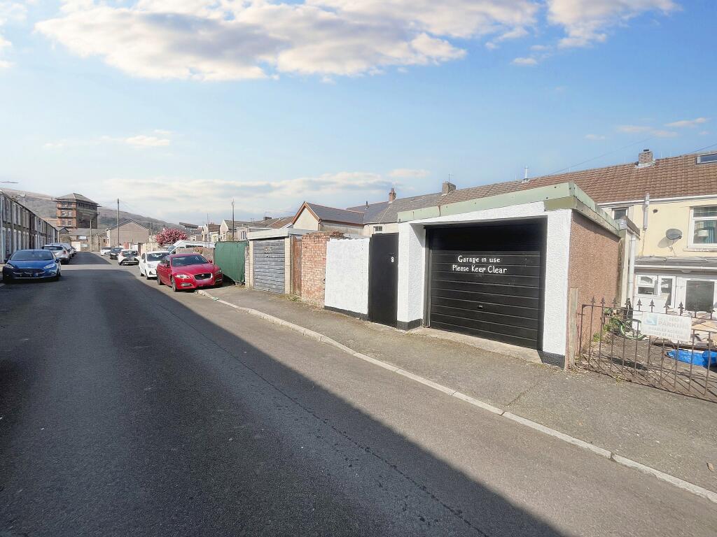 Garage1