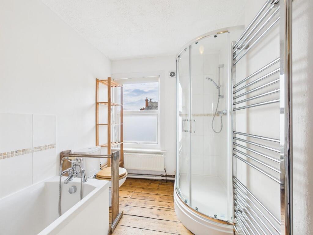 CAM01238G0-PR0523-STILL006.jpg