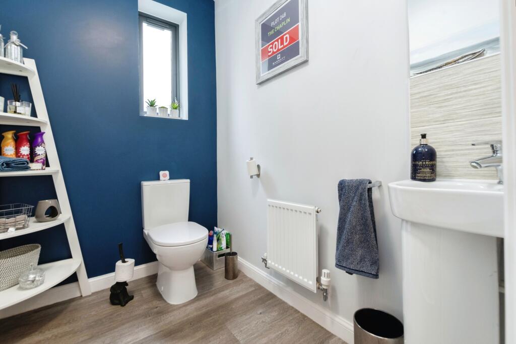 Cloak Room
