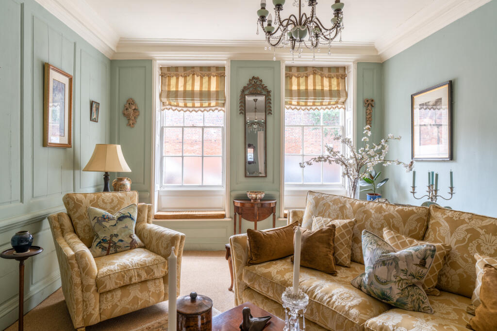 272553 - TheDispensary_HighRes-40.jpg