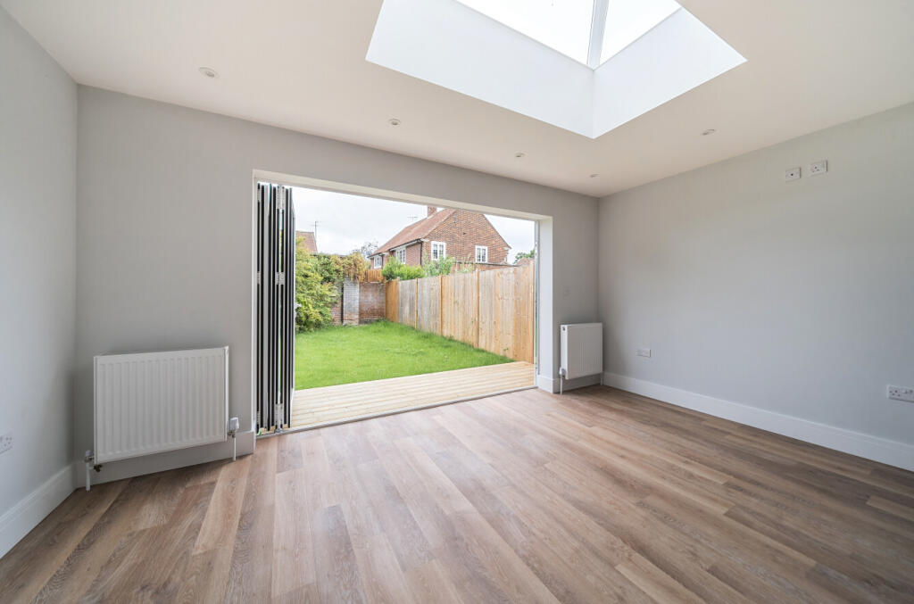 1329862-9-6890812...