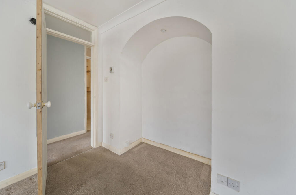 11-681c805e9619a-...