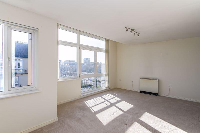 Livorno House, Ffordd Garthorne, Cardiff