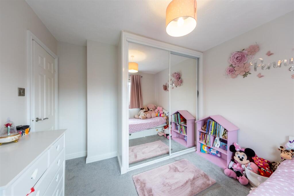 14 Carnoustie Close-027.JPG