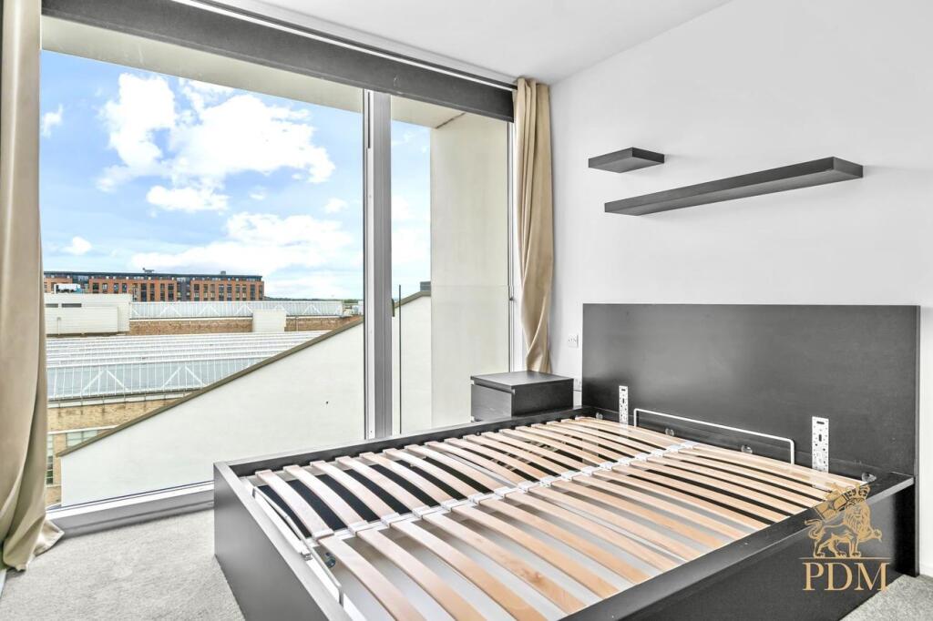 APT 513 Nottingham One Canal Street Nottingham NG1