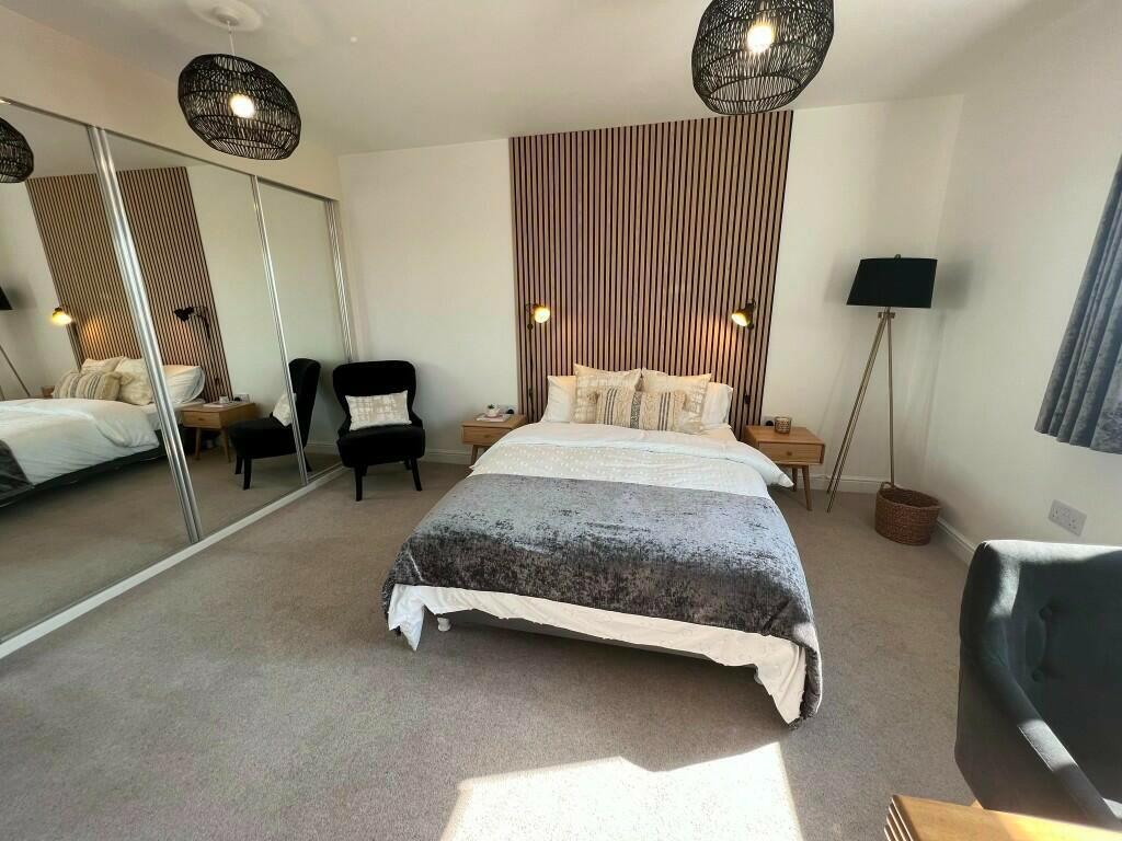 Bedroom 1 + En-Suite