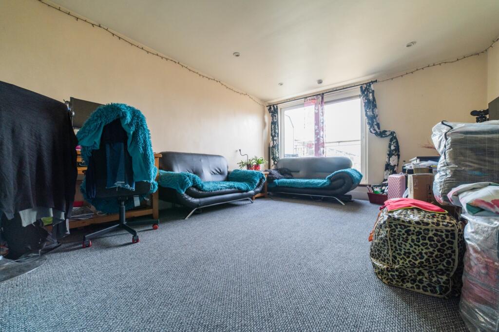 Call 02920 454555 to secure your viewing_6