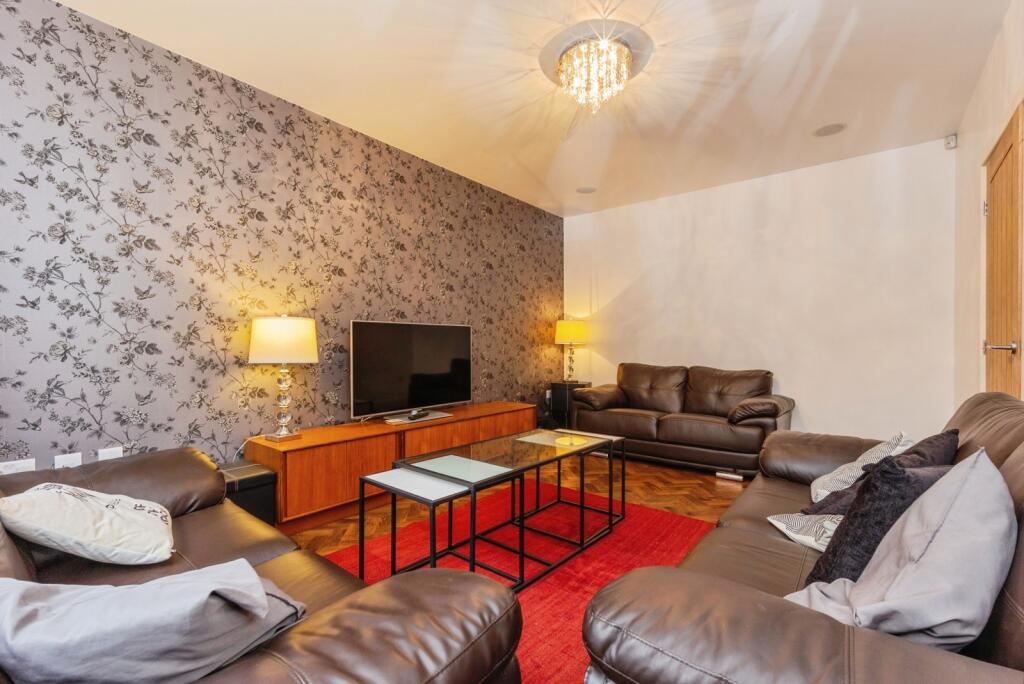 Snug / Living Room