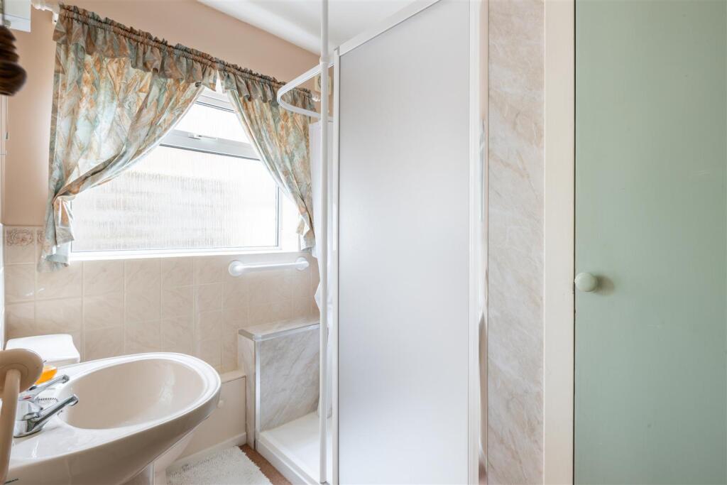 Ground Floor Shower