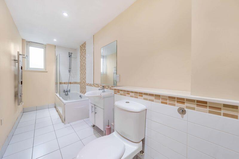 Main bathroom