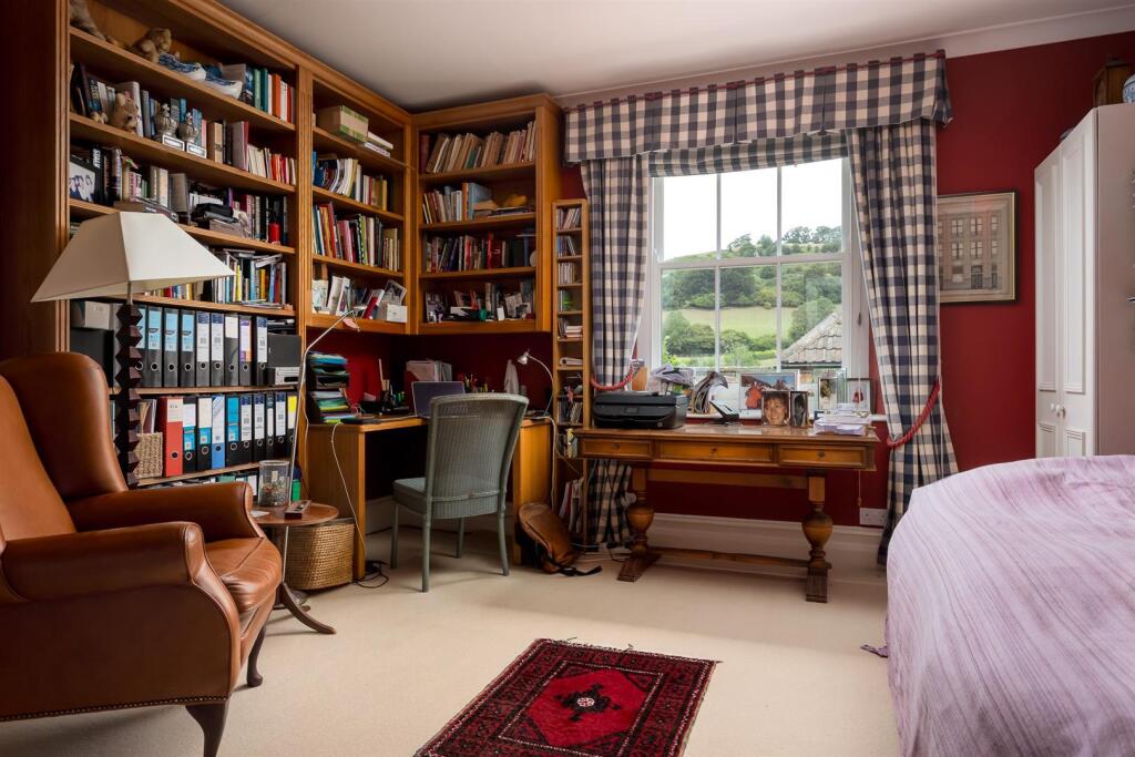 76 - Rockstowes Hill - GL11 5AF - Web.jpg