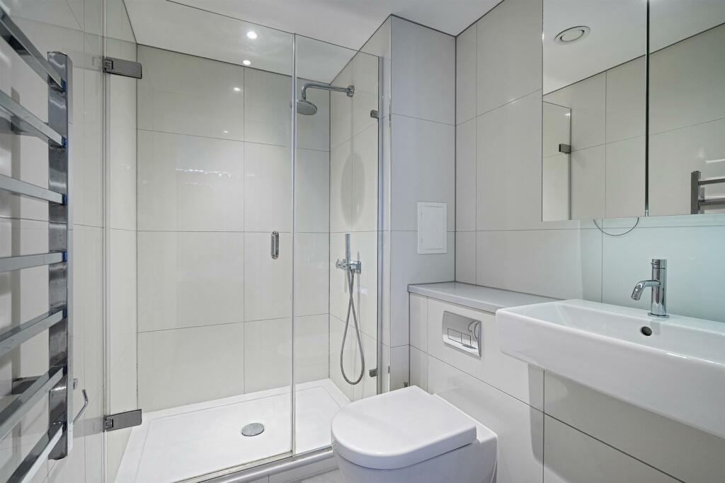 Master ensuite