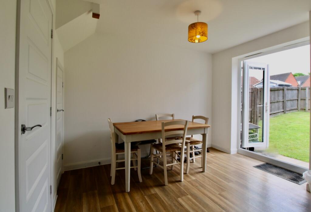Kitchen diner