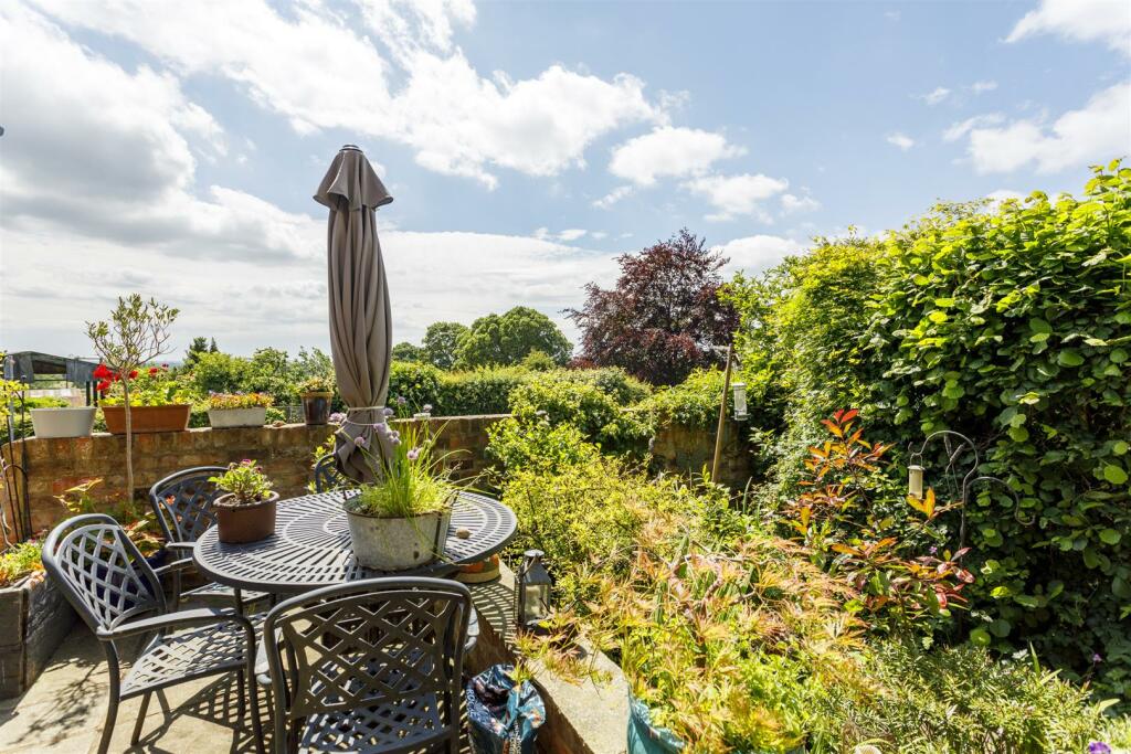 Forresters_Cottage_1-2.jpg