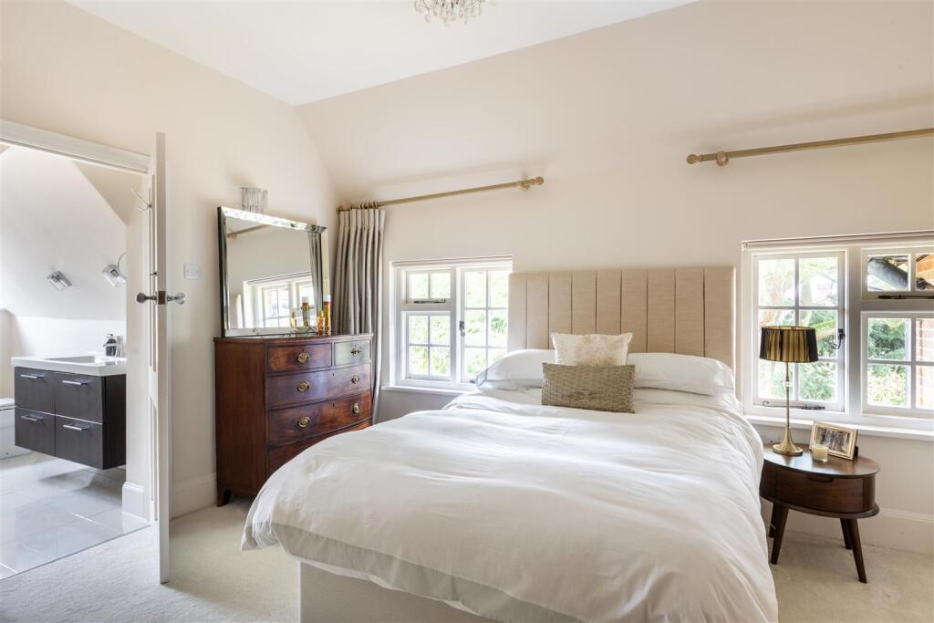 Keepers Cottage-4.jpg