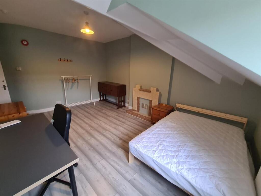 Bedroom 3.jpg