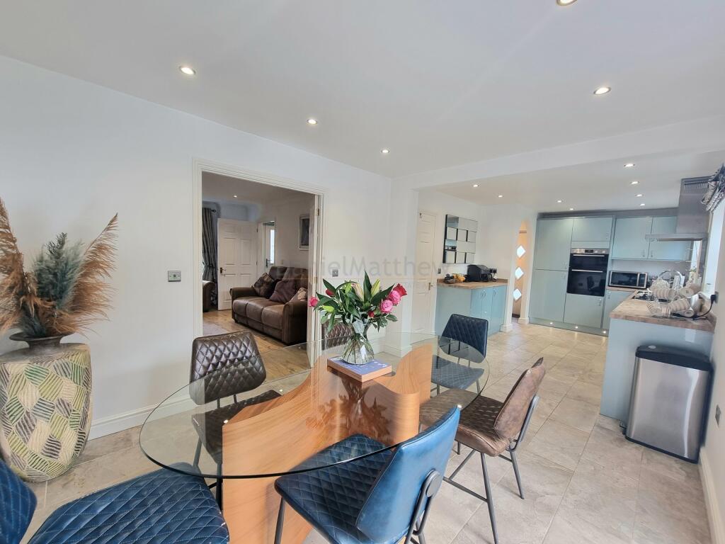 Kitchen/Diner/Family Room