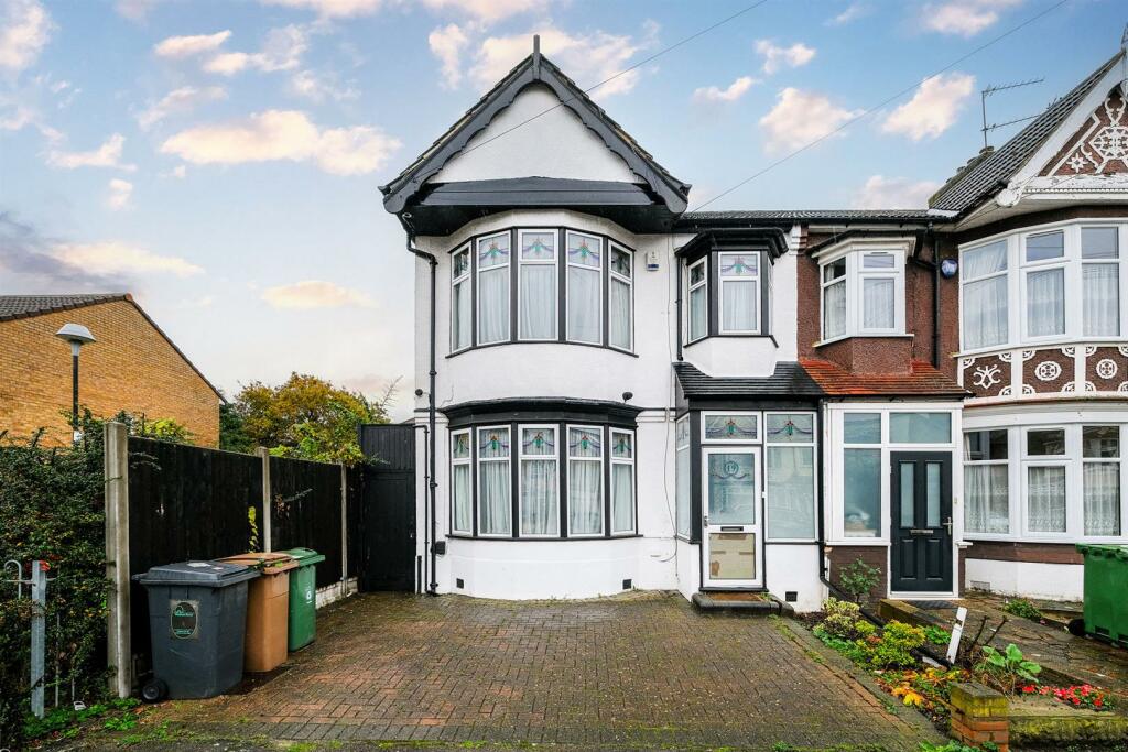 19 Tudor Road-27_web.jpg