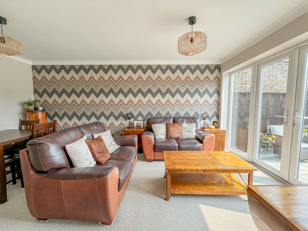 lounge 1