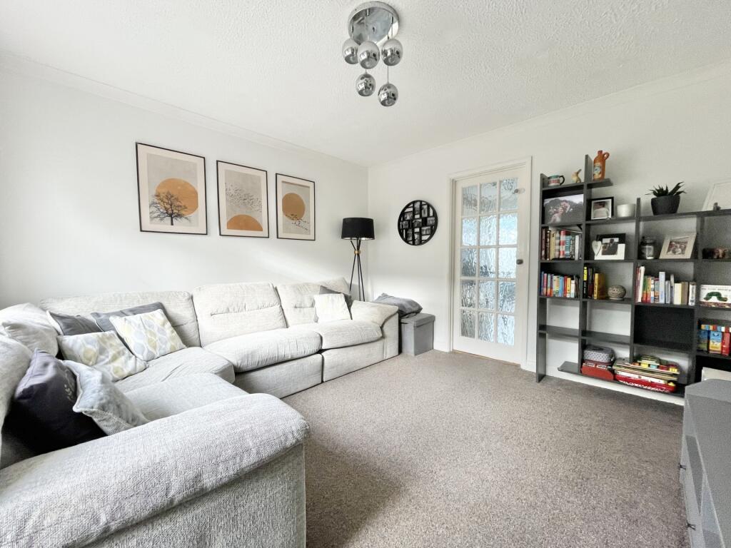 Redhills, Redhills, EX4