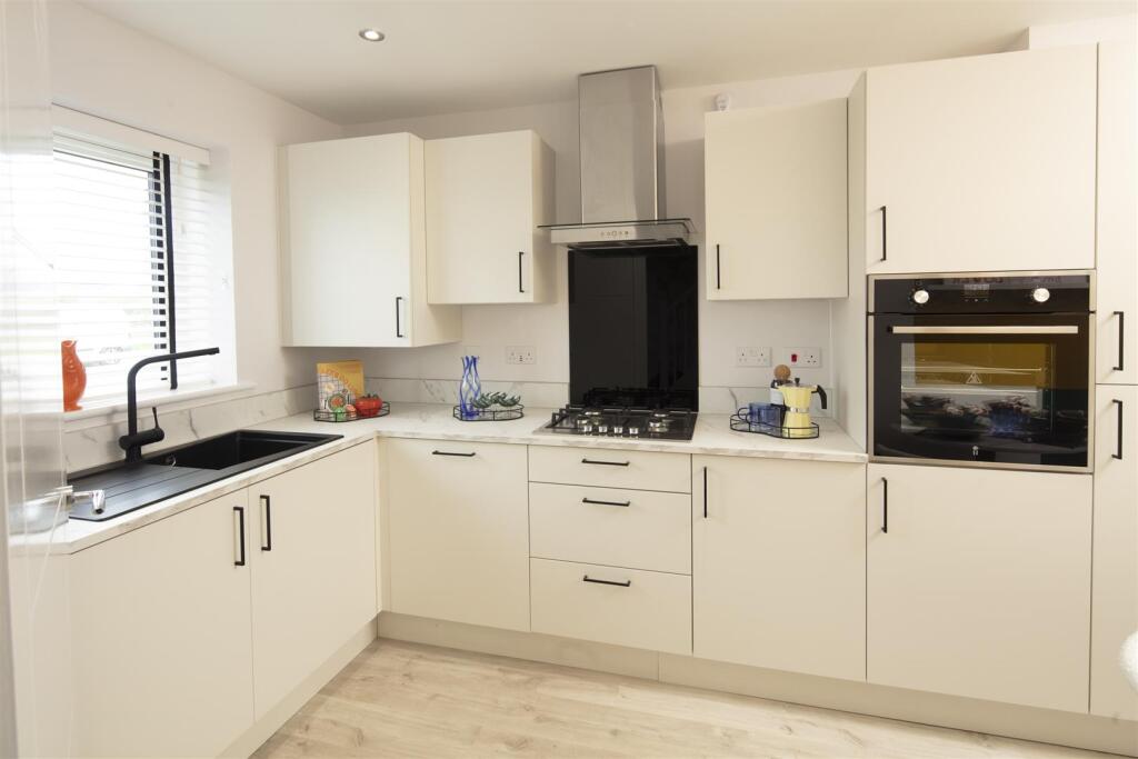 Kitchen/dining area