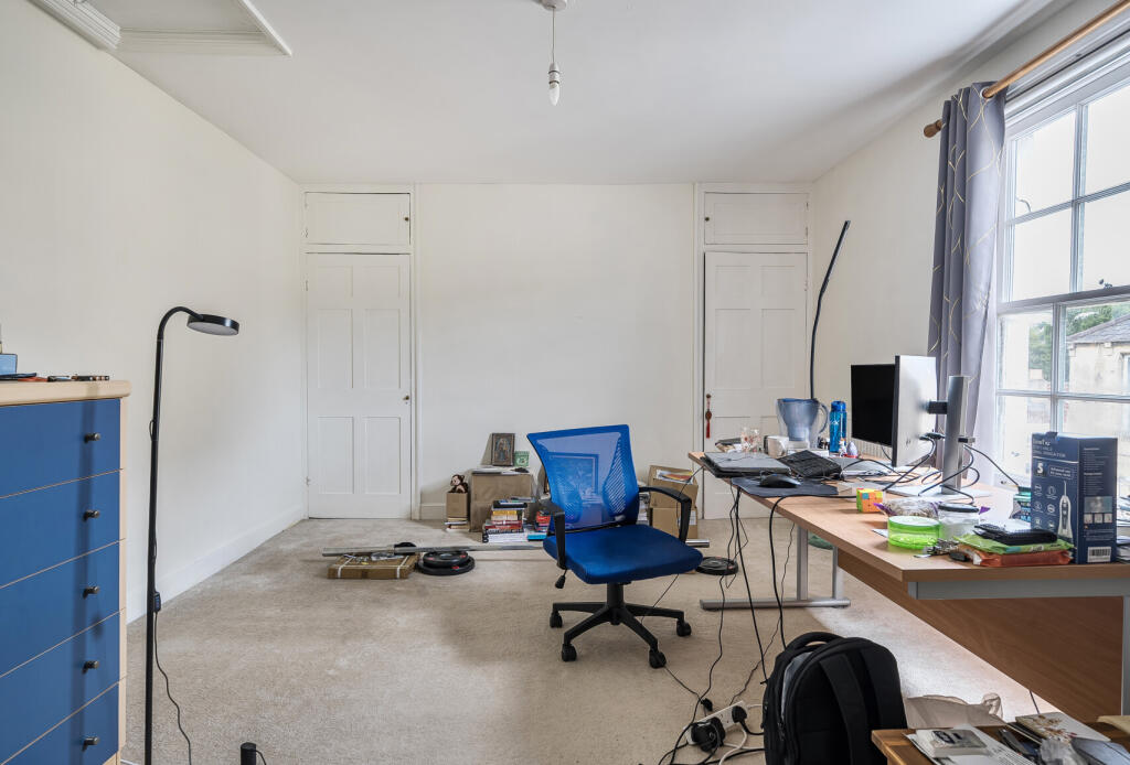 1333971-11-689393...